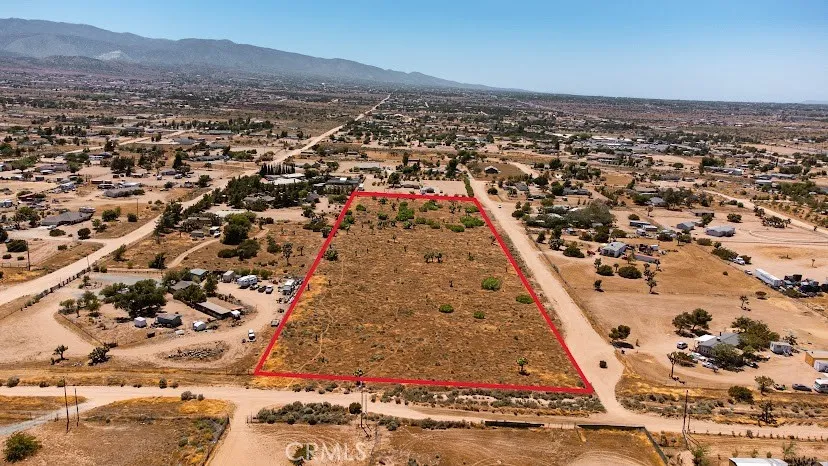 Elsinore Phelan, CA 92371