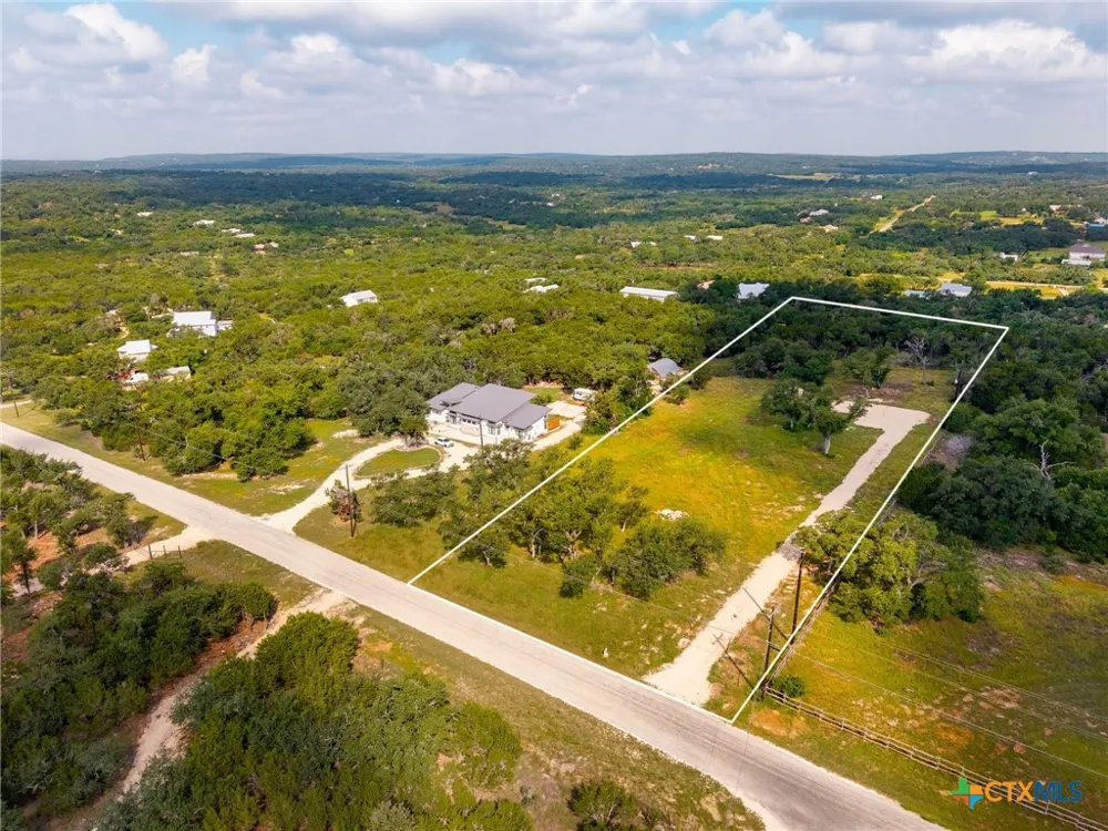 1907 Falconwood Drive San Marcos, TX 78666