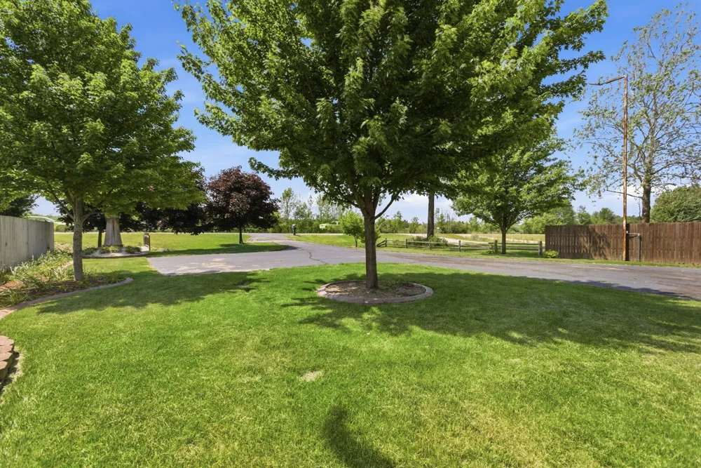 2743 Michigan 140 Highway Watervliet, MI 49098