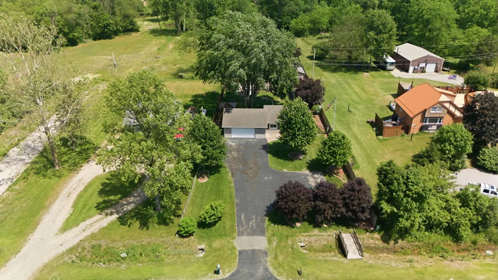 2743 Michigan 140 Highway Watervliet, MI 49098