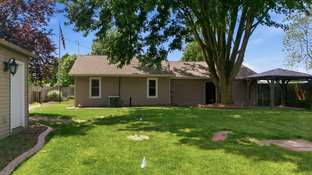 2743 Michigan 140 Highway Watervliet, MI 49098