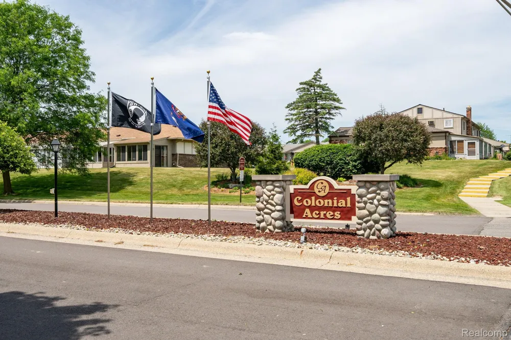 61957 Ticonderoga Drive #1 South Lyon City, MI 48178