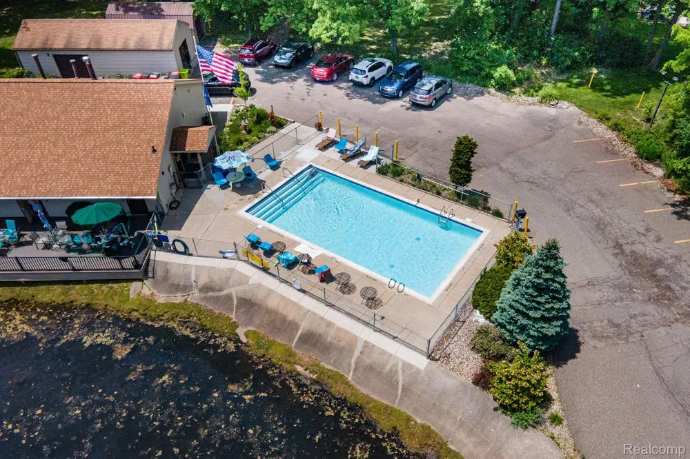 61957 Ticonderoga Drive #1 South Lyon City, MI 48178