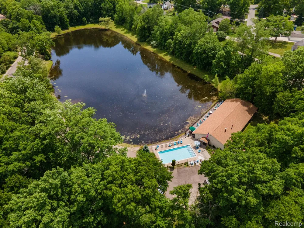 61957 Ticonderoga Drive #1 South Lyon City, MI 48178