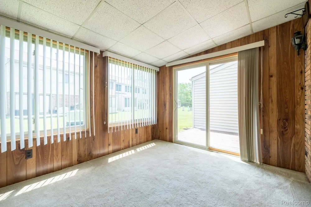 61957 Ticonderoga Drive #1 South Lyon City, MI 48178