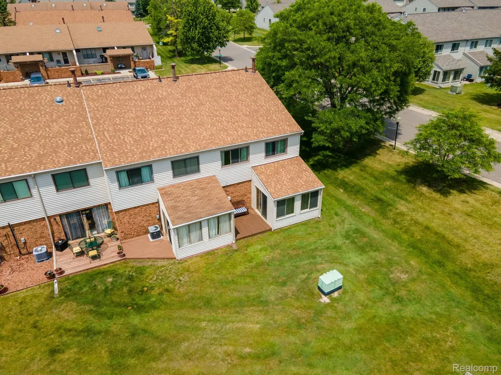 61957 Ticonderoga Drive #1 South Lyon City, MI 48178