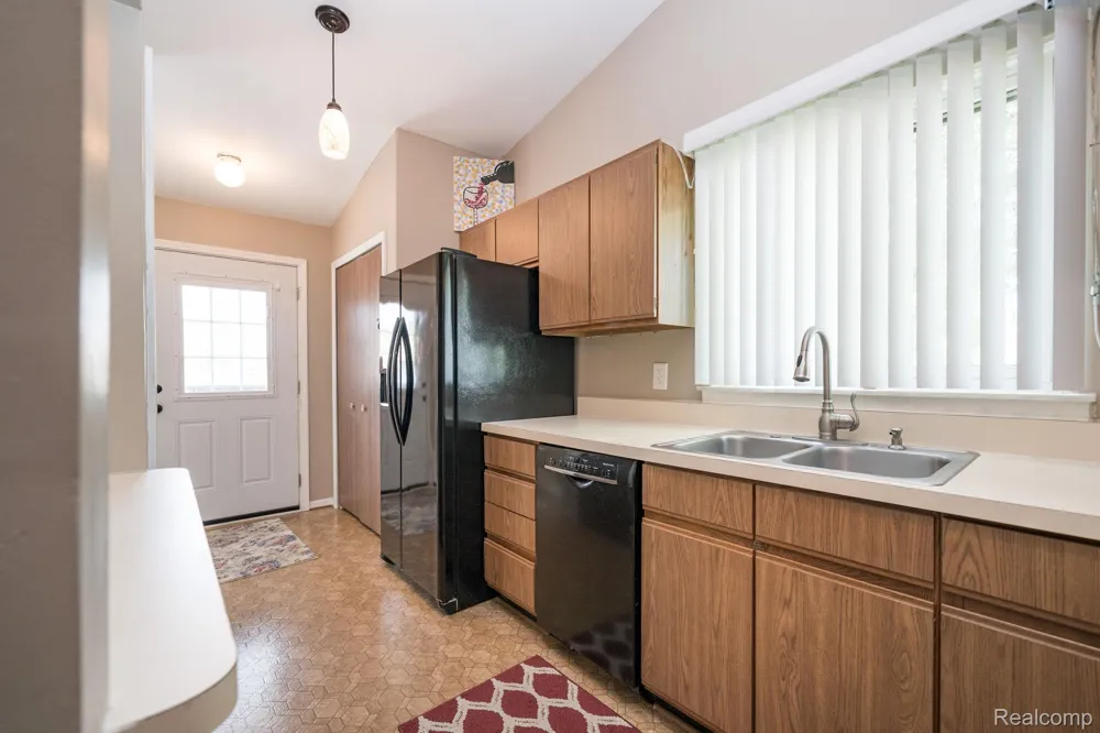 61957 Ticonderoga Drive #1 South Lyon City, MI 48178