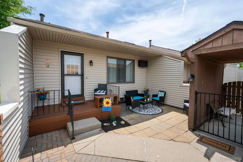 61957 Ticonderoga Drive #1 South Lyon City, MI 48178