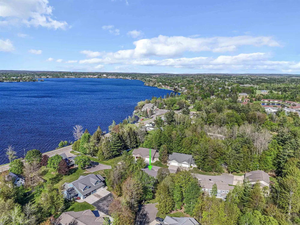 122 Davidsen Shores Drive Cadillac City, MI 49601