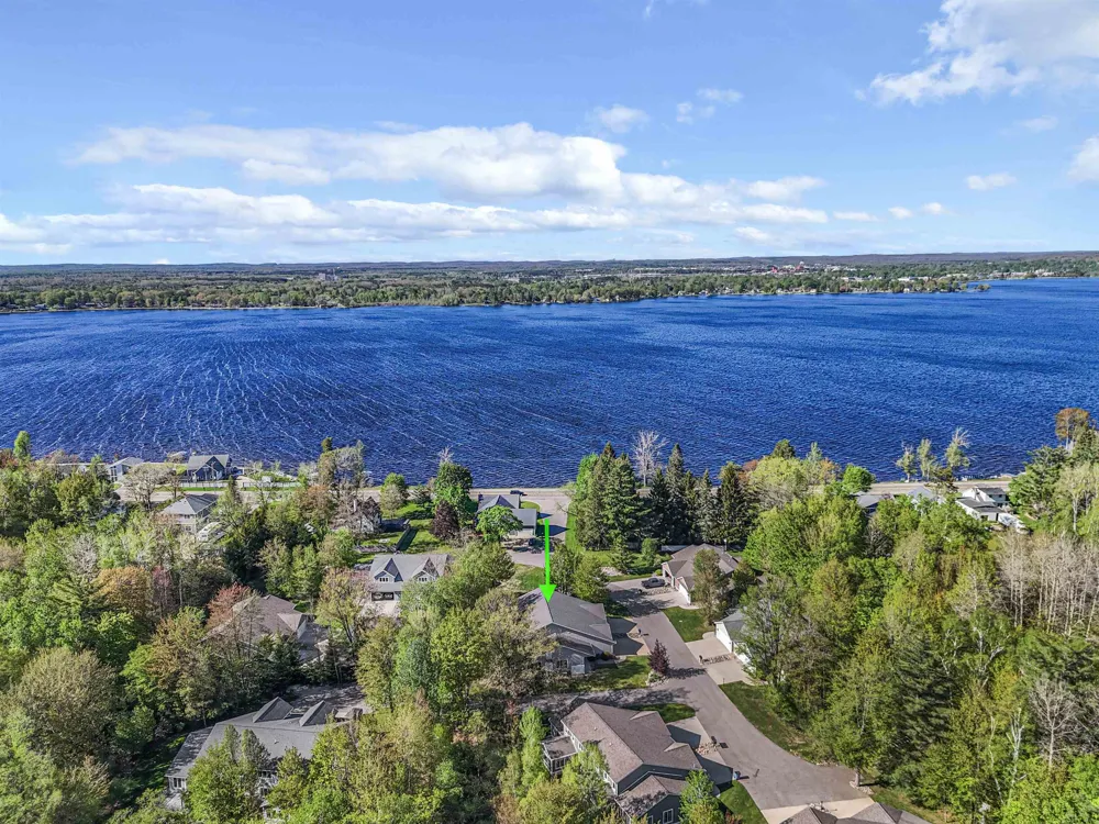 122 Davidsen Shores Drive Cadillac City, MI 49601