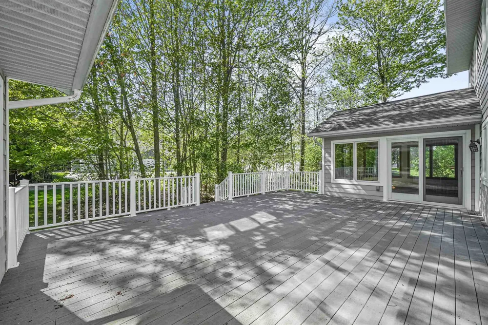 122 Davidsen Shores Drive Cadillac City, MI 49601