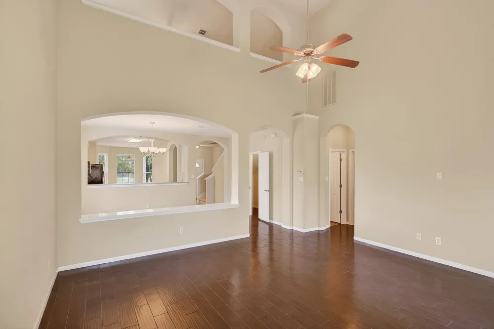 4489 Western Lake Drive Round Rock, TX 78665