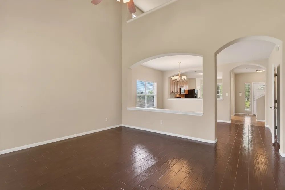 4489 Western Lake Drive Round Rock, TX 78665