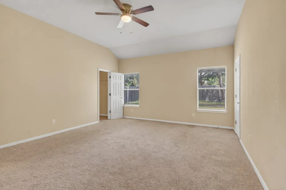 4489 Western Lake Drive Round Rock, TX 78665