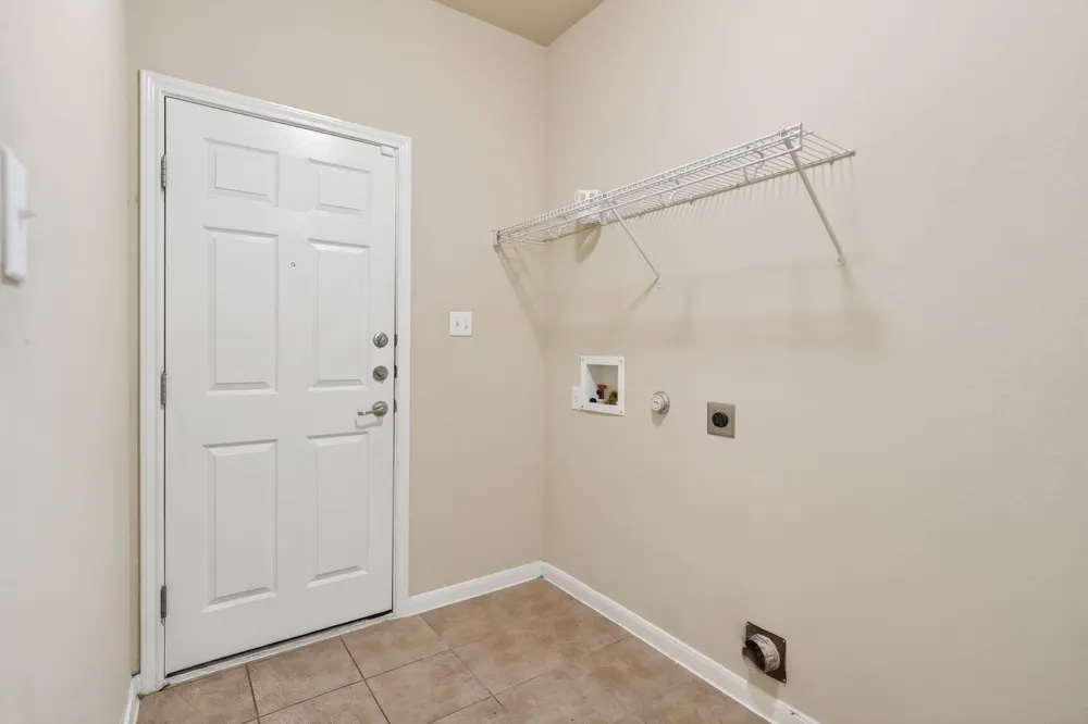 4489 Western Lake Drive Round Rock, TX 78665