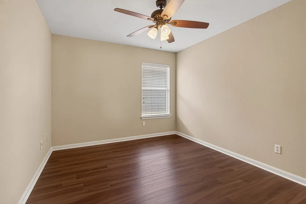4489 Western Lake Drive Round Rock, TX 78665