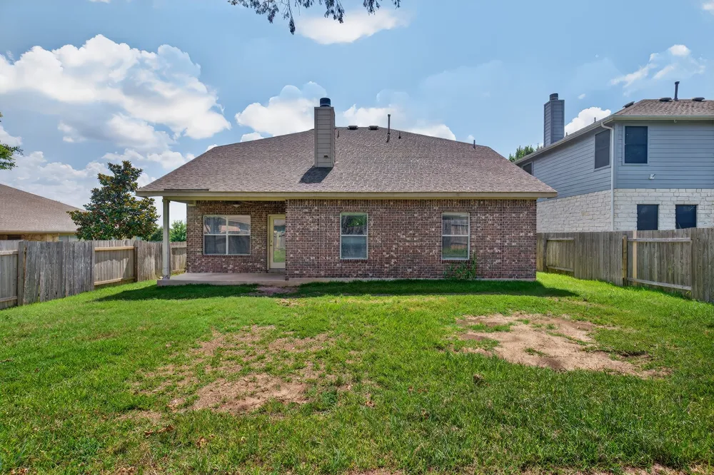 4489 Western Lake Drive Round Rock, TX 78665