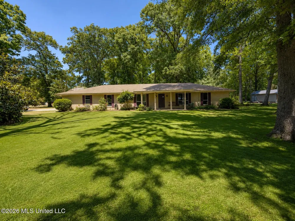 2237 Carol Street Greenville, MS 38703