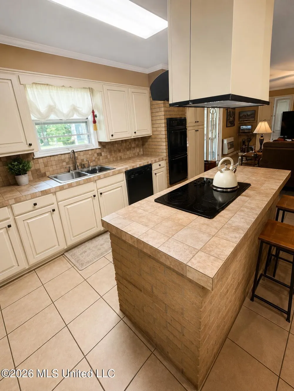 2237 Carol Street Greenville, MS 38703