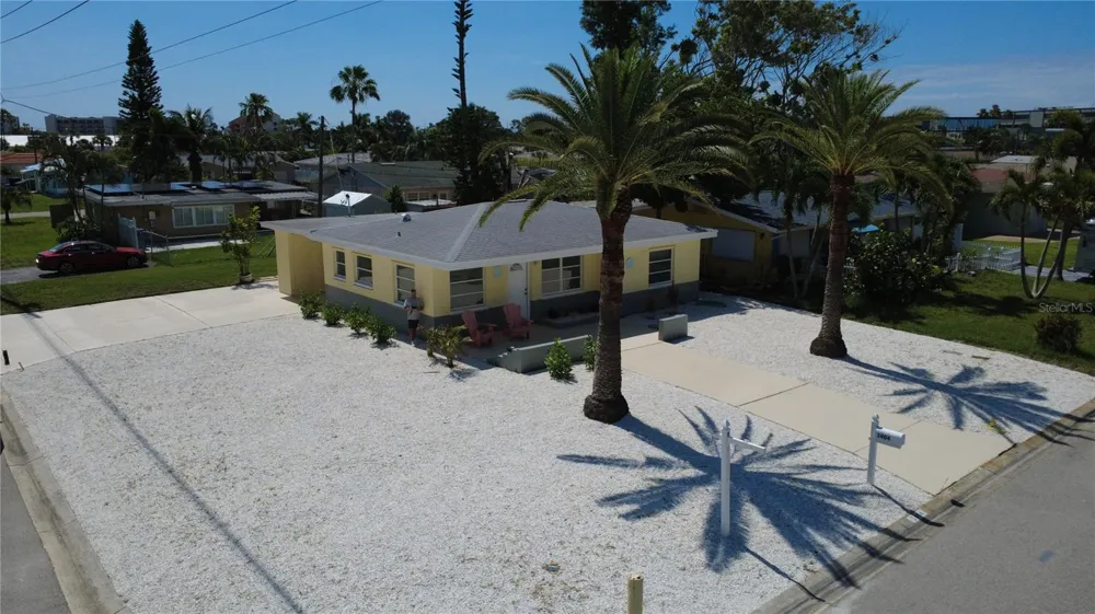 1404 COREY WAY S South Pasadena, FL 33707