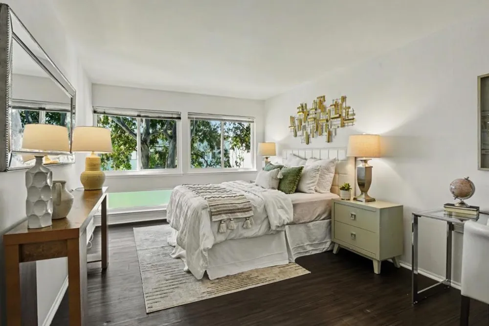 1041 Shell Boulevard #11 Foster City, CA 94404