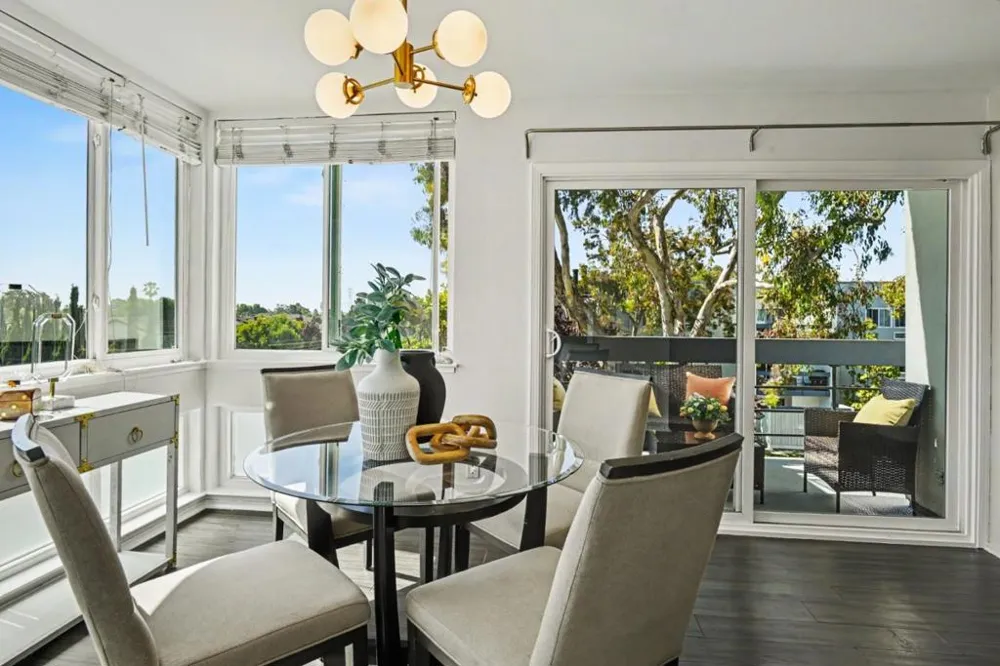 1041 Shell Boulevard #11 Foster City, CA 94404