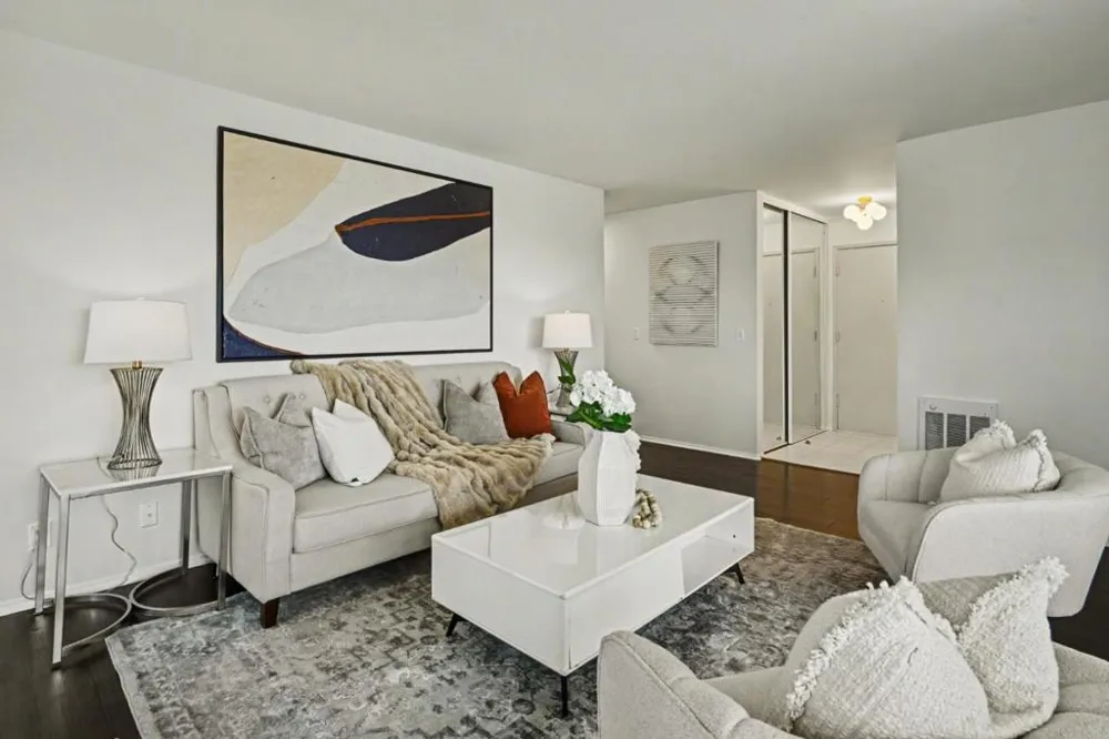 1041 Shell Boulevard #11 Foster City, CA 94404
