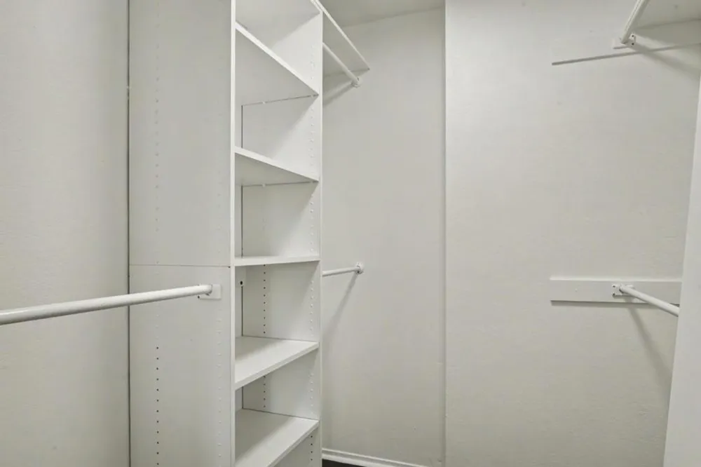 1041 Shell Boulevard #11 Foster City, CA 94404