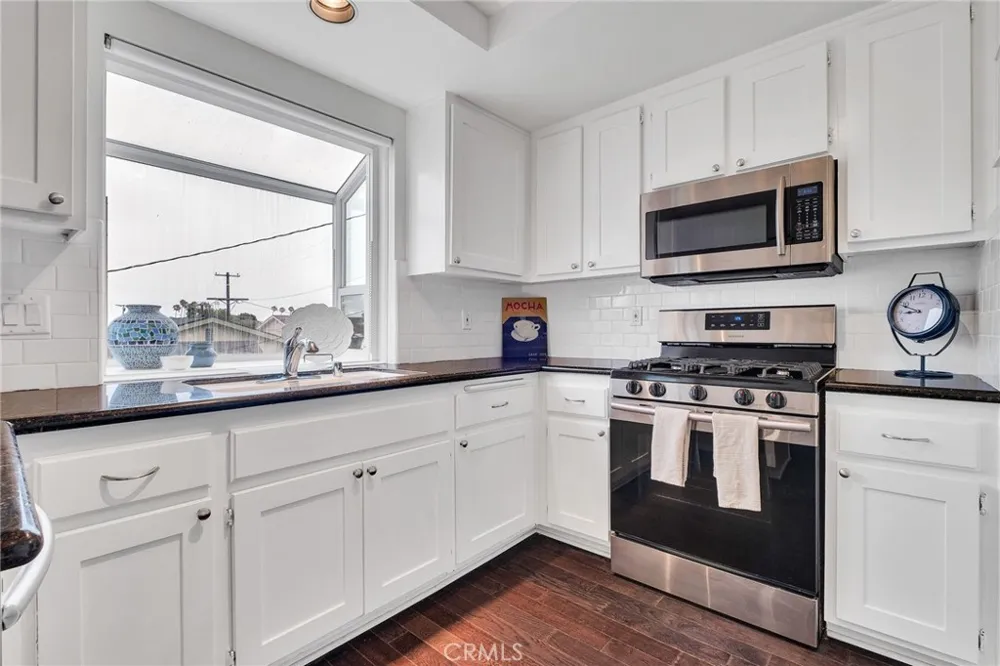 1351 W 7th #3 San Pedro, CA 90732