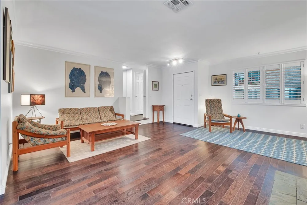 1351 W 7th #3 San Pedro, CA 90732