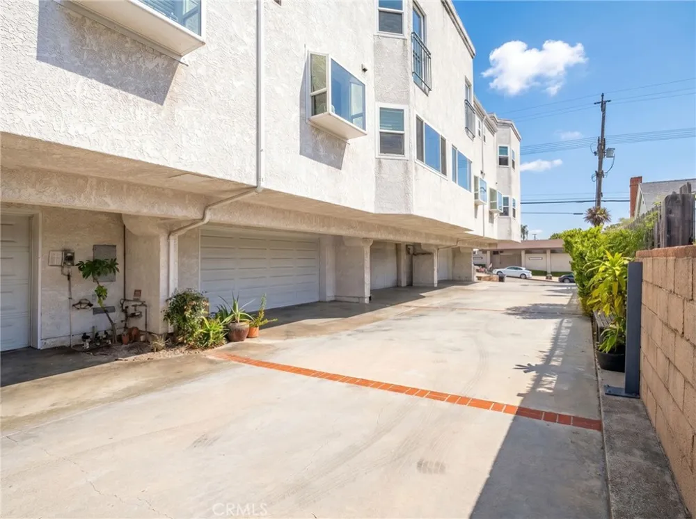 1351 W 7th #3 San Pedro, CA 90732