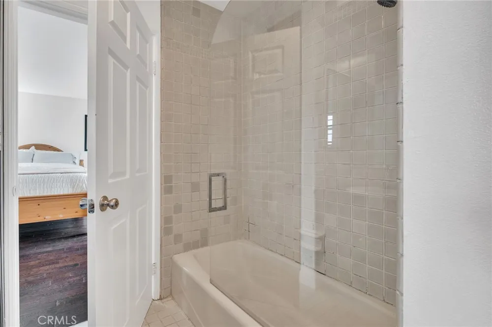 1351 W 7th #3 San Pedro, CA 90732