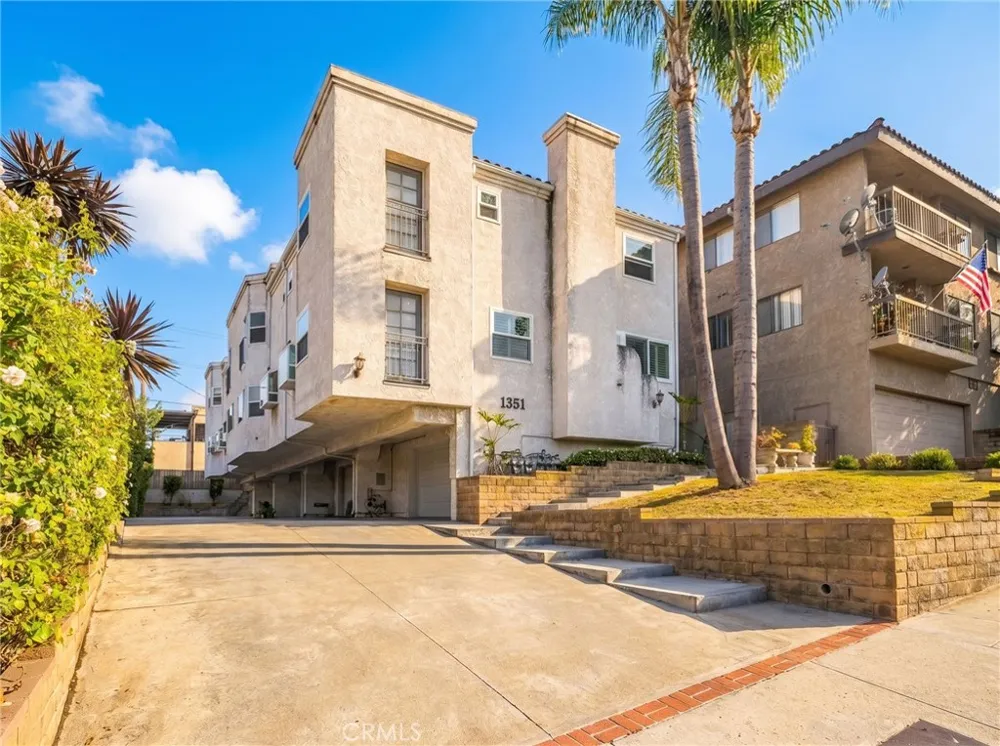 1351 W 7th #3 San Pedro, CA 90732