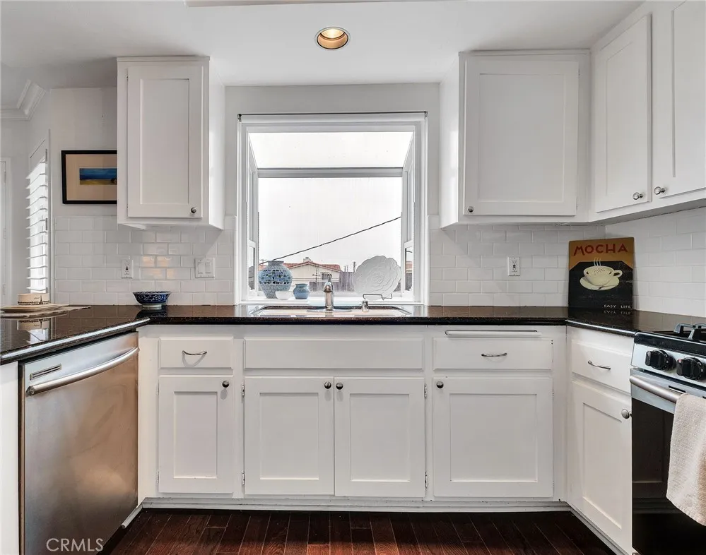 1351 W 7th #3 San Pedro, CA 90732