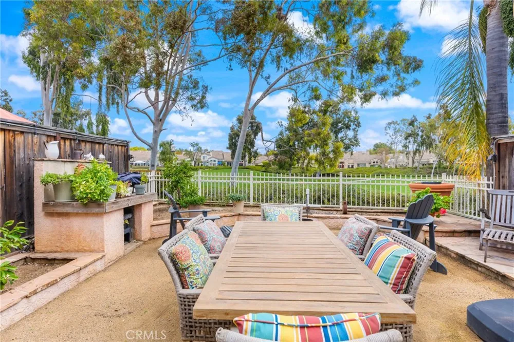 44 Pinzon Rancho Santa Margarita, CA 92688