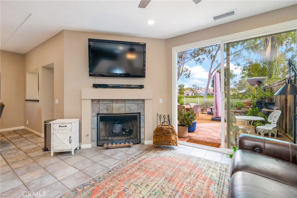 44 Pinzon Rancho Santa Margarita, CA 92688
