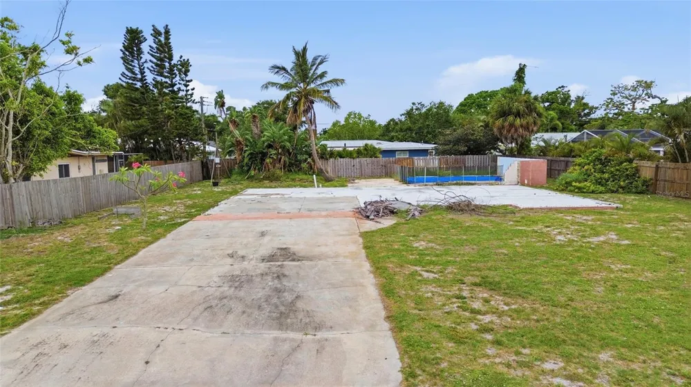1308 62ND STREET NW Bradenton, FL 34209