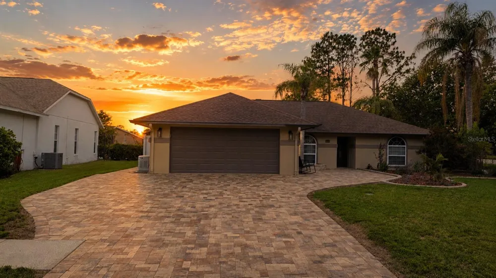 6441 SILVER OAKS DRIVE Zephyrhills, FL 33542