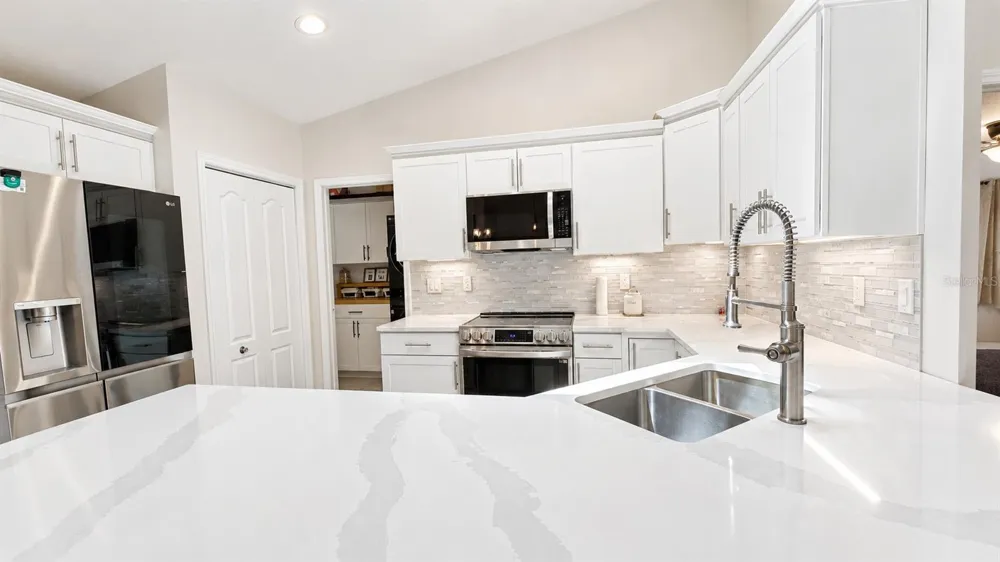 6441 SILVER OAKS DRIVE Zephyrhills, FL 33542