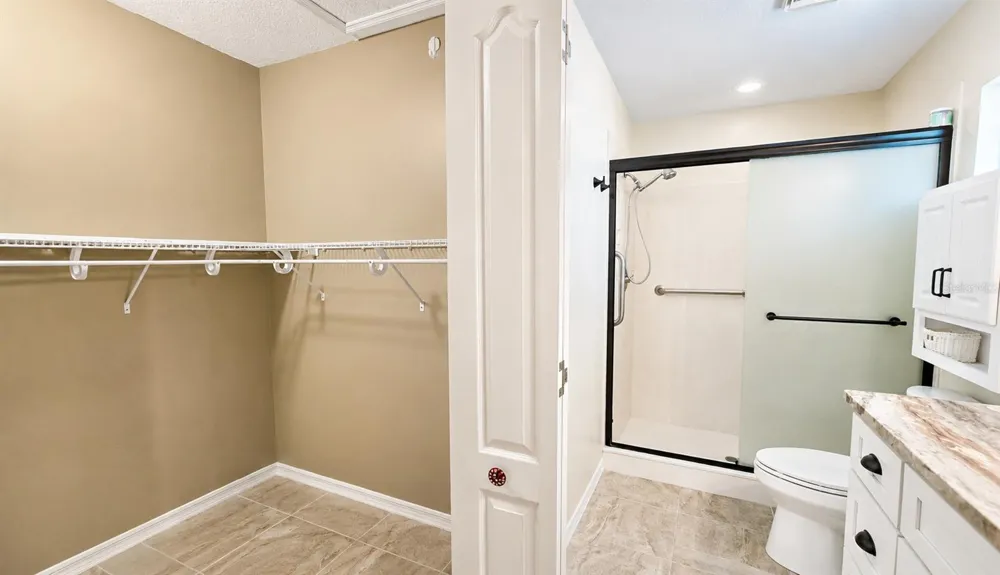 6441 SILVER OAKS DRIVE Zephyrhills, FL 33542