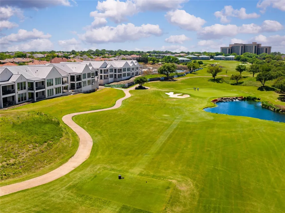 340 O Connor Ridge Boulevard #11 Irving, TX 75038