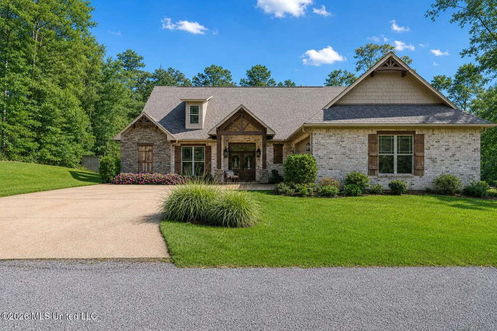 112 Laurelwood Trail Mendenhall, MS 39114