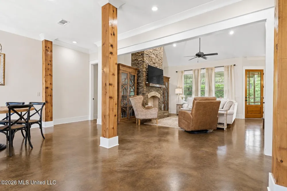 112 Laurelwood Trail Mendenhall, MS 39114