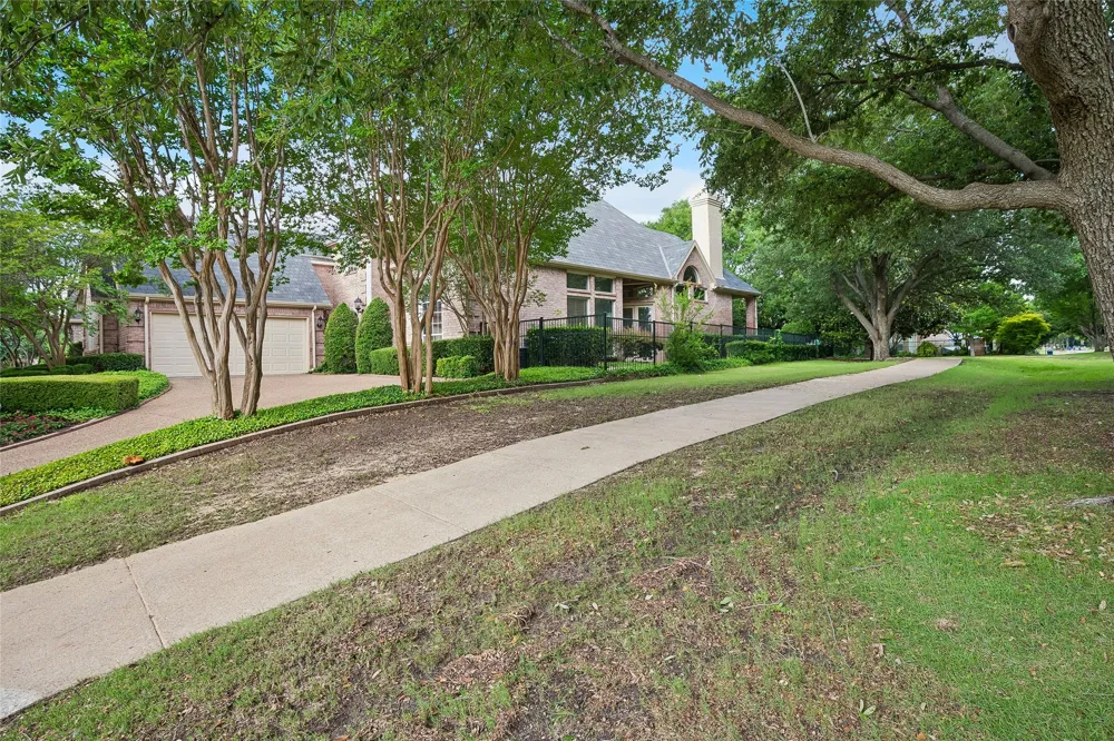 622 Regency Crossing Southlake, TX 76092