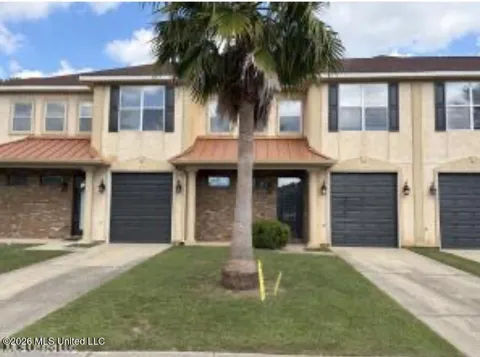 212 Capri Place