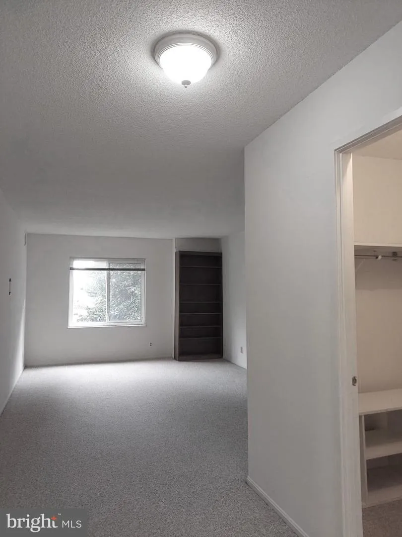 8360 GREENSBORO DRIVE #208 Mclean, VA 22102