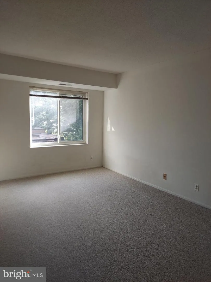 8360 GREENSBORO DRIVE #208 Mclean, VA 22102