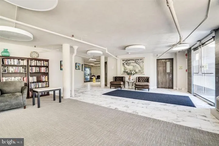 8360 GREENSBORO DRIVE #208 Mclean, VA 22102