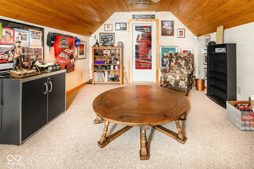 8825 W Evans Bloomington, IN 47403