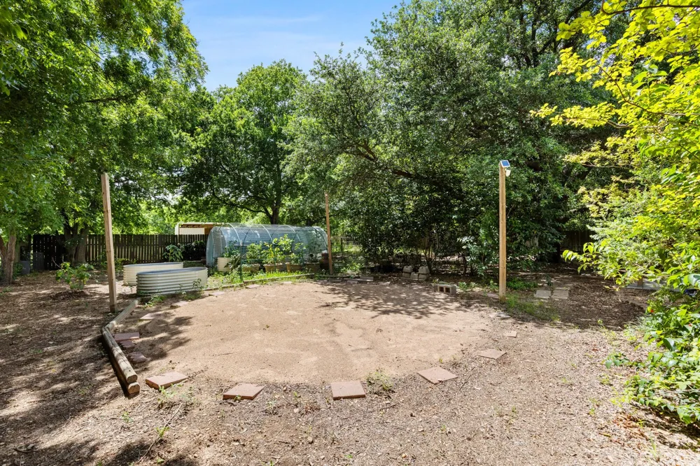 406 Cindy Lane Lorena, TX 76655